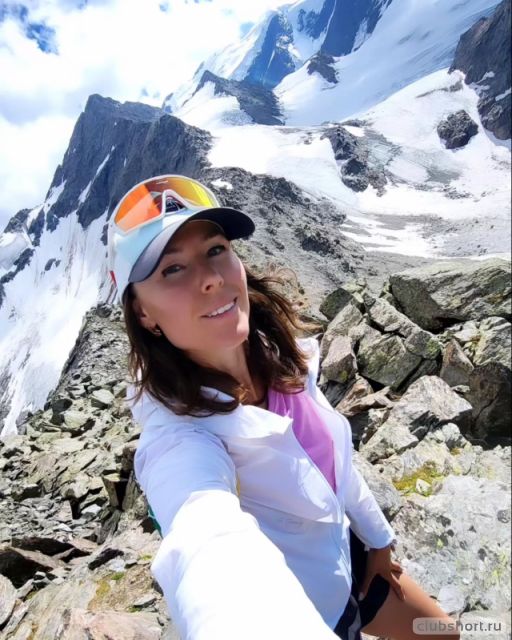81313_veronikatrainer_1741437115229.jpg